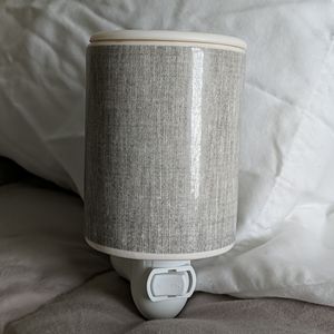 Happy Wax Outlet Warmer